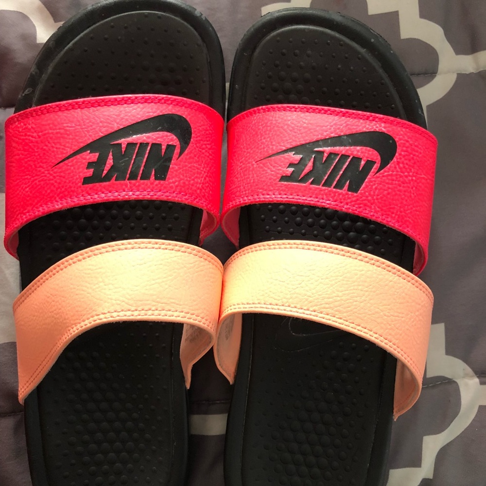 Nike Flip Flops